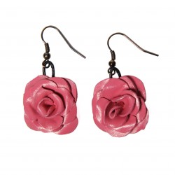 boucles d'oreilles roses en cuir roses